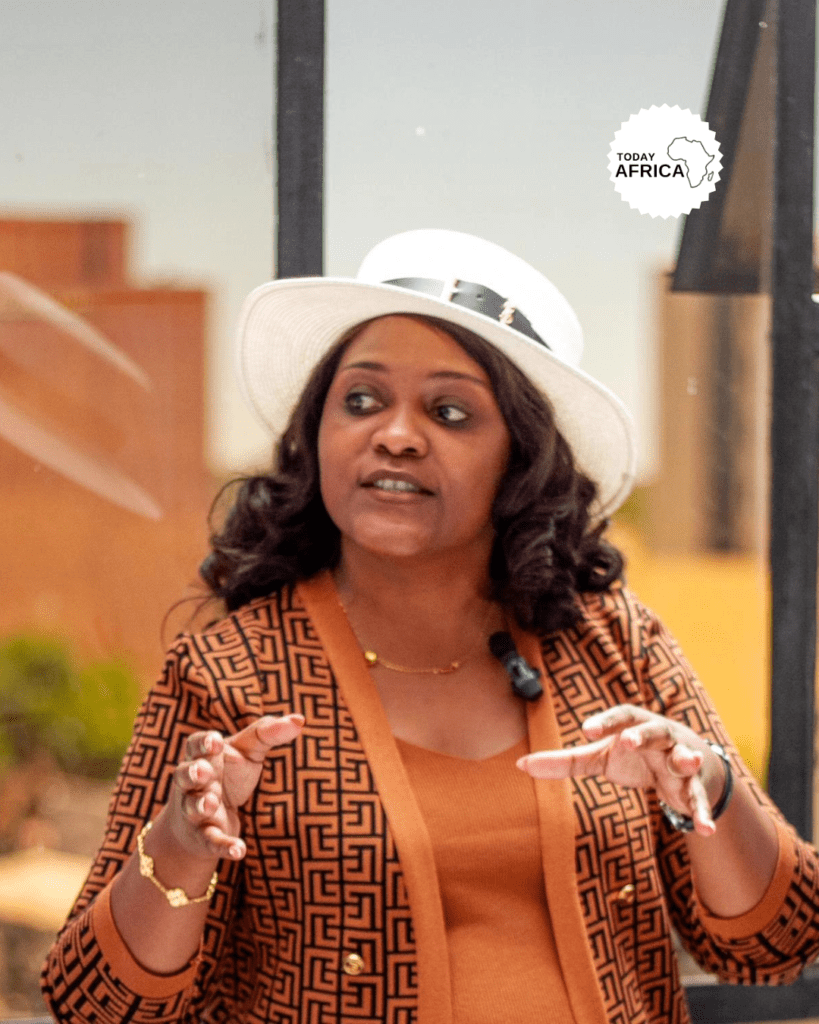 Nelly Paulser: Building "Graphic House Zim" into a Customer-centric Graphic Design Business